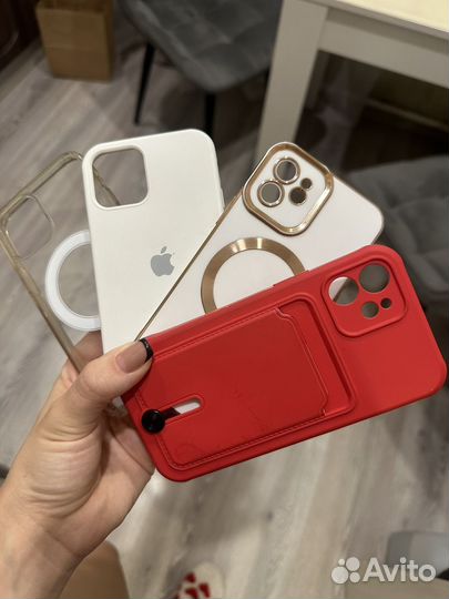 Чехлы на айфон 12