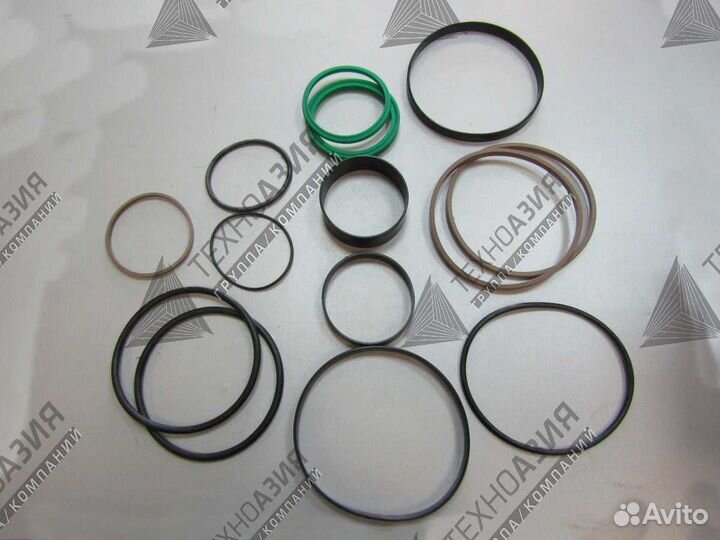 Ремкомплект гидроцилиндра стрелы sdlg LG953N (ново