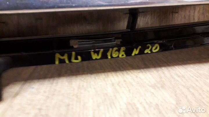 Решетка радиатора №20 Mercedes ML W166 2014