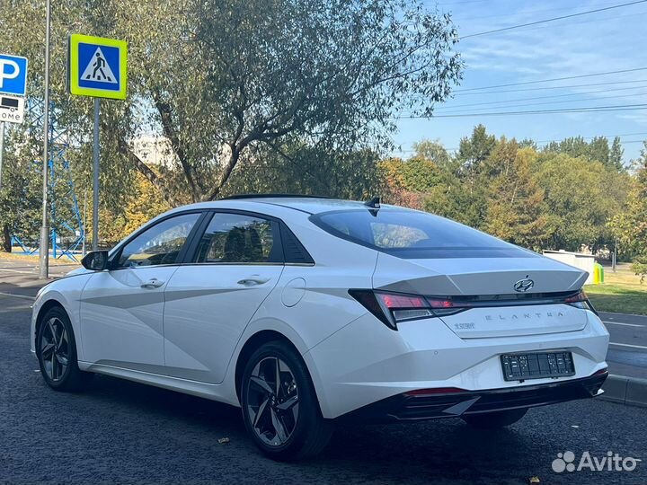 Hyundai Elantra 1.5 CVT, 2023, 100 км