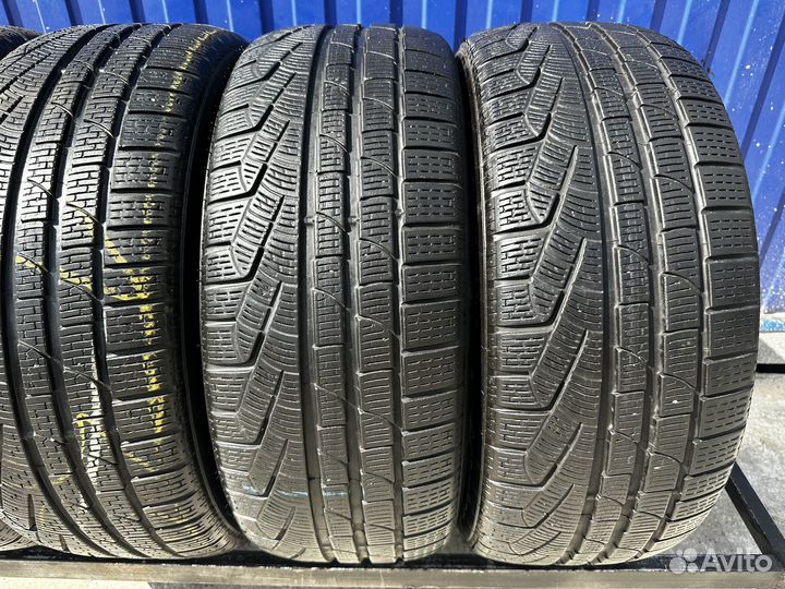 Pirelli Winter Sottozero 240 Serie II 245/45 R18