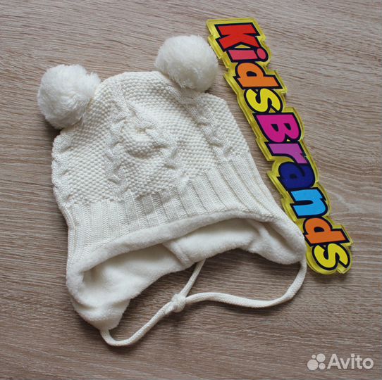 Чудесная теплая шапочка на малышей H&M