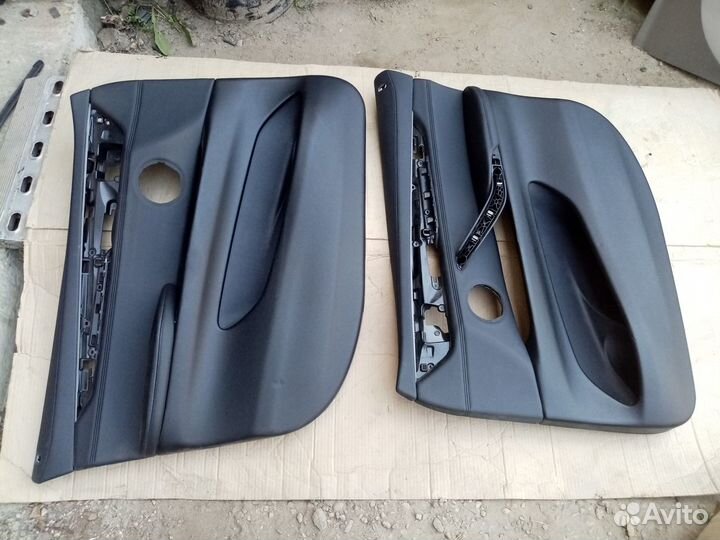 Обивка дверей передней право лево BMW X6 (2014-нв)