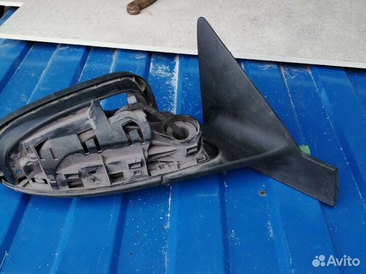 Корпус зеркало на Volvo S80 с 2003-2006 год