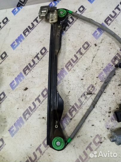 Стеклоподъемник передний правый Форд Фокус1