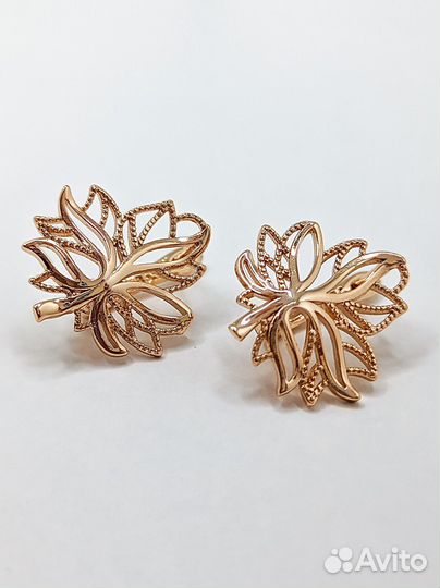 Серьги в форме листочков
