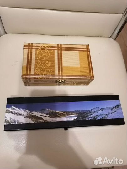 Банки, коробки жестяные и др