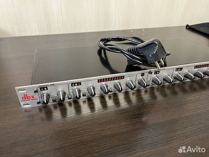 Dbx 166xs (компрессор, лимитер, гейт, 2 канала)