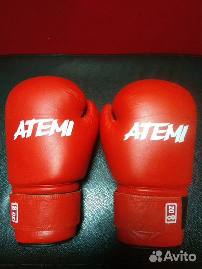 Кожаные перчатки