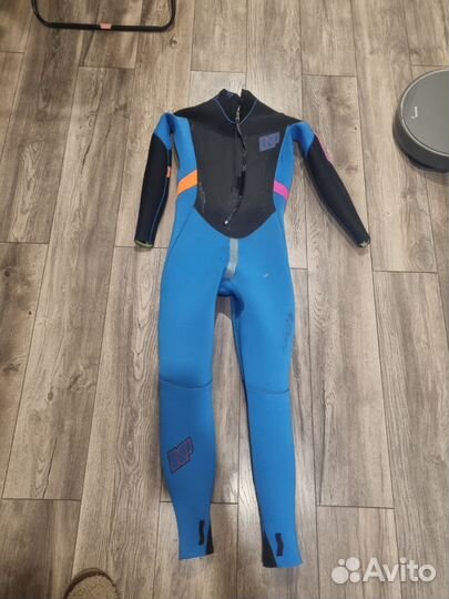 Гидрокостюм женский 5 мм