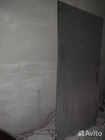 Дверь входная 98x205. Торг