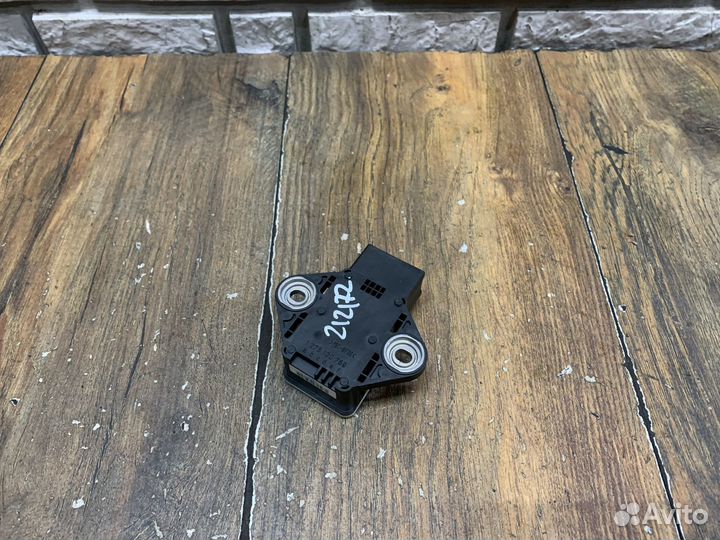 Mercedes Benz E W212 Датчик ускорения