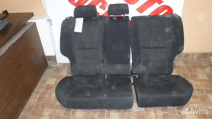 Сиденье заднее (диван) Toyota Auris (E150) 2006-2