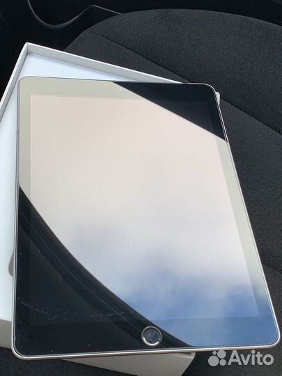 iPad 6 (2018) 32gb + sim
