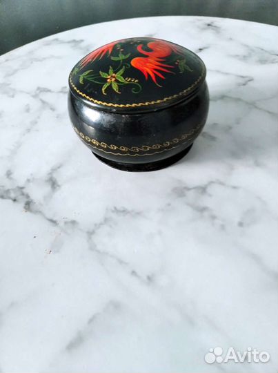 Шкатулка лаковая миниатюра
