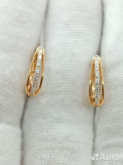 Серьги с синтетическим камнем Золото