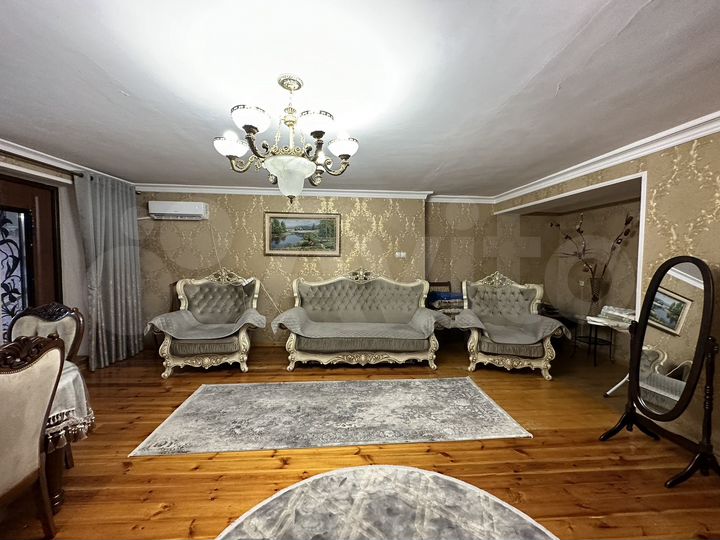 3-к. квартира, 102,8 м², 1/5 эт.