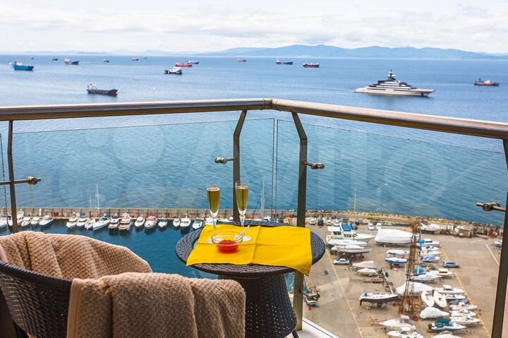 2-к. квартира, 90 м², 13/17 эт.