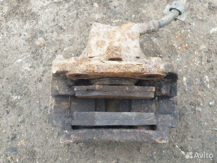 Суппорт передний левый скоба VW Pointer Поинтер