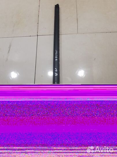 Уплотнитель стекла (передний, правый)