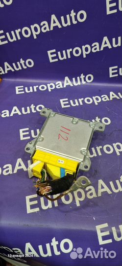 Блок управления air bag Mercedes-Benz C-Class W204