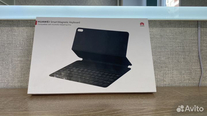 Клавиатура беспроводная на Huawei mate pad 10.6