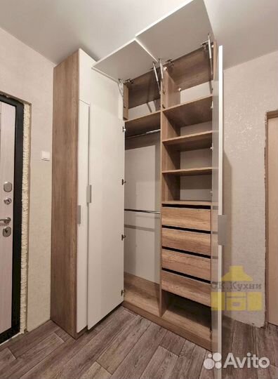 Шкаф распашной