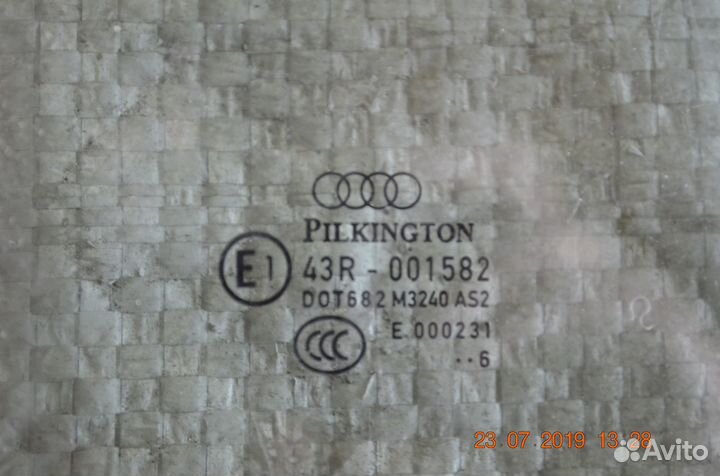 Стекло двери передней правой Audi Q7