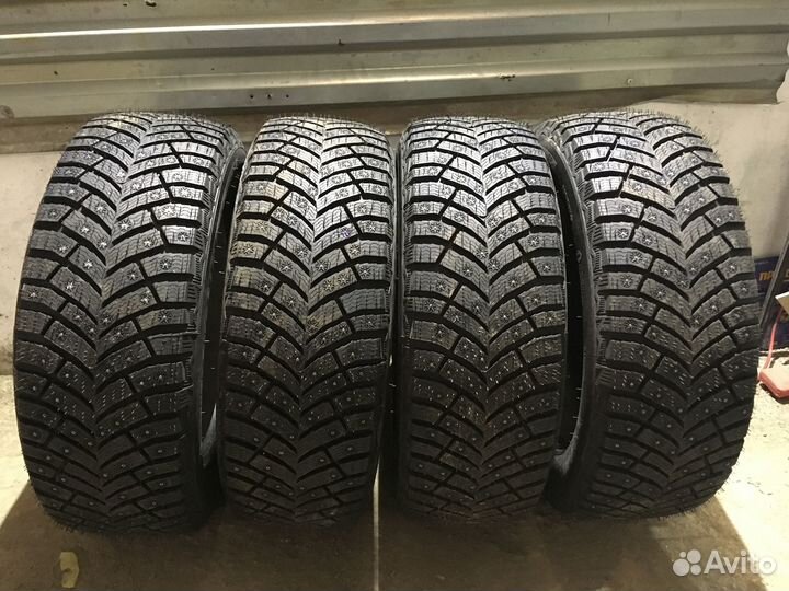 Michelin X-Ice North 4 205/60 R16 113
