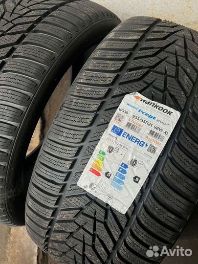 Hankook Winter I'Cept Evo 3 W330 255/35 R21 98W