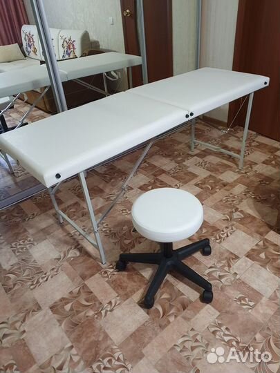 Кушетка и стул