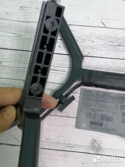 Ножки от телевизора samsung UE49NU7300U