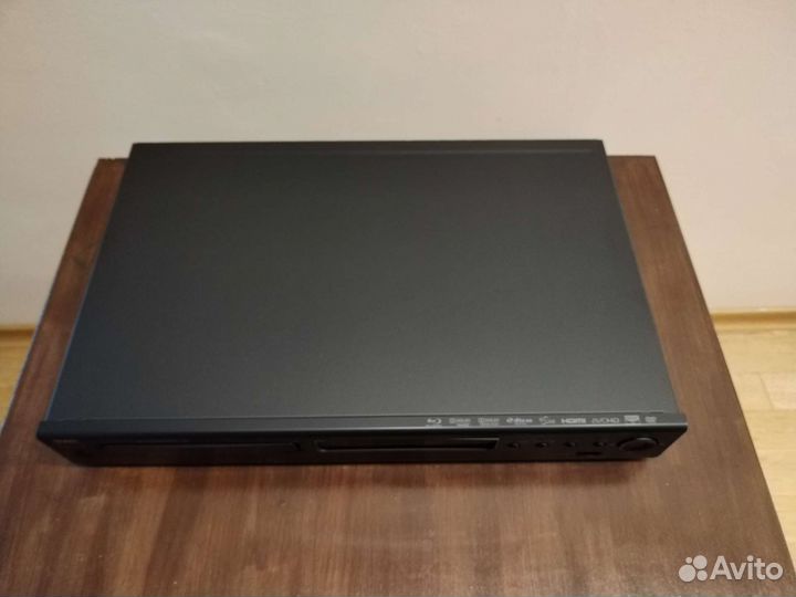 Blu-ray плеер NAD T 557