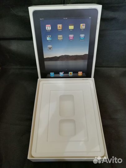 Коробки от продукции Apple