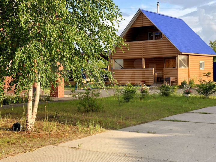 Дом 162,3 м² на участке 14,8 сот.