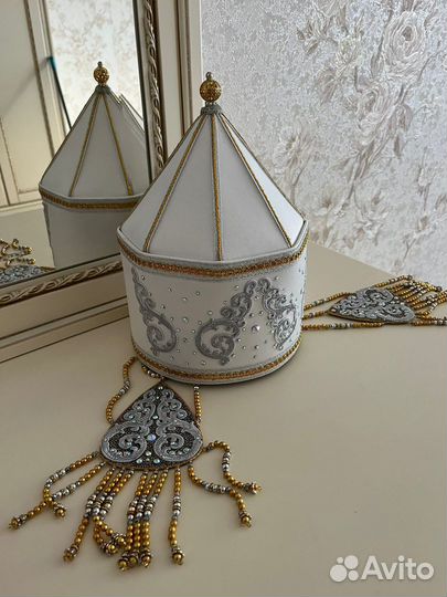 Национальная этническая шапка