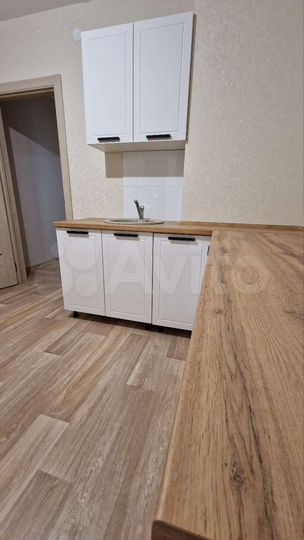 1-к. квартира, 42 м², 4/4 эт.