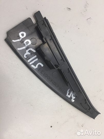 Накладка двери задняя правая внутренняя