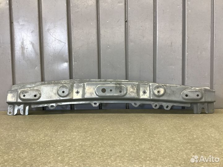 Усилитель переднего бампера Mitsubishi Outlander