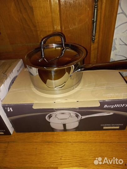 Набор новой посуды berghoof