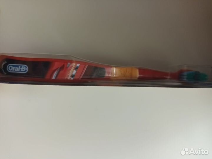 Детская зубная щетка Oral-B