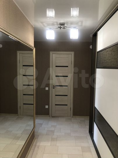 2-к. квартира, 60 м², 4/10 эт.