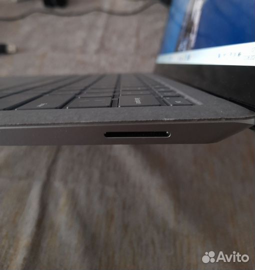 Microsoft surface laptop 4 13.5