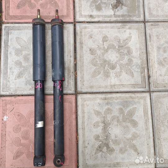 Амортизатор задний Honda fit GD1