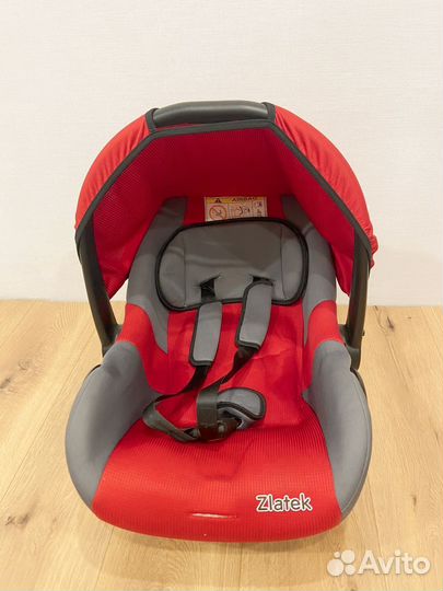 Автомобильное кресло zlatek