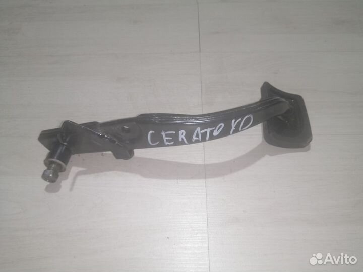 Педаль тормоза Kia Cerato