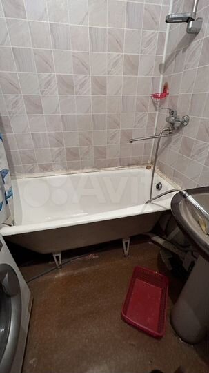 2-к. квартира, 48 м², 1/9 эт.