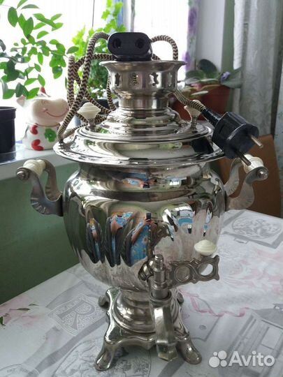 Электрический самовар на 3 л.1979г, подстаканник с