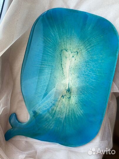 Сервировочная тарелка блюдо из эпоксидной смолы