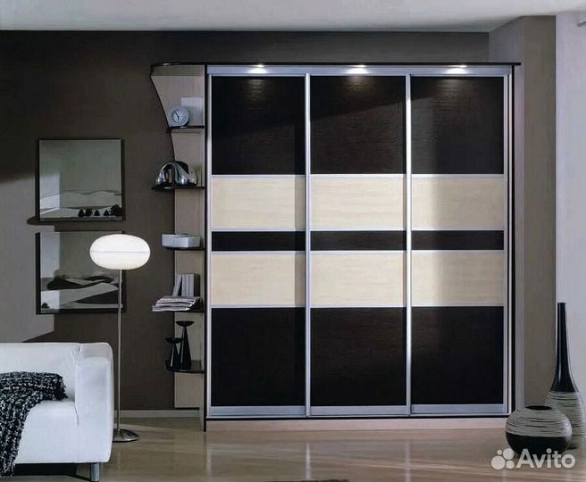 Шкаф купе с зеркалом